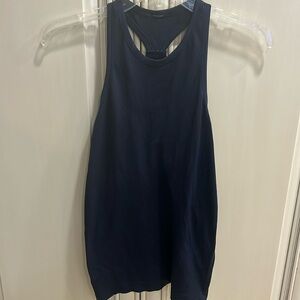 Lululemon navy run swiftly tank. Size 4.